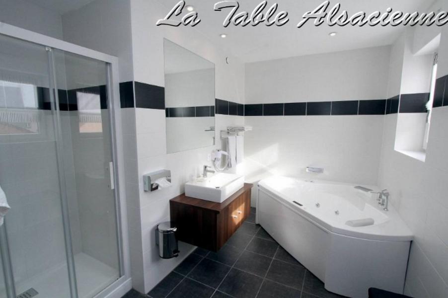 La Table Alsacienne Hotel Farébersviller Exterior foto